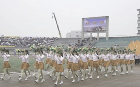 2017年坡道定點(diǎn)停車和起步操作技巧