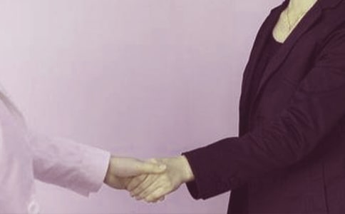 前臺接待人員年終工作總結(jié)