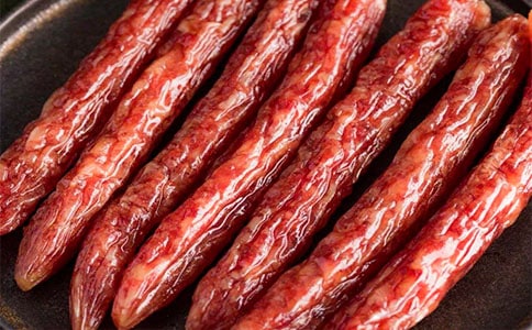 日本臘腸蘑菇披薩的做法