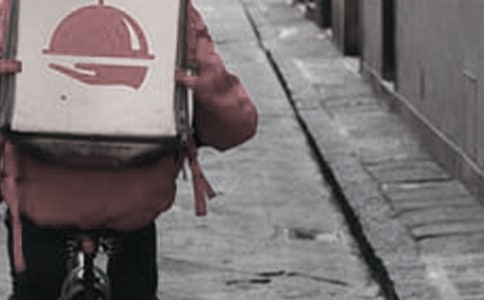 美團(tuán)點(diǎn)評王興:送外賣機(jī)器人將很快出現(xiàn)