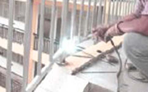 ��ͨ�á����ӌ�(sh��)Ӗ(x��n)�ĵ��w��(hu��)