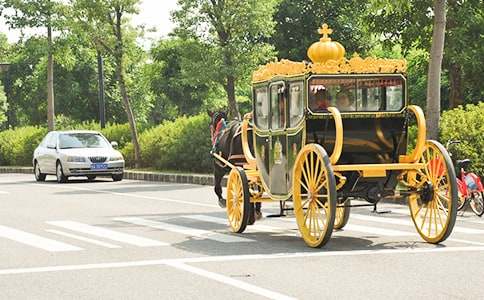 四月馬車精美散文閱讀