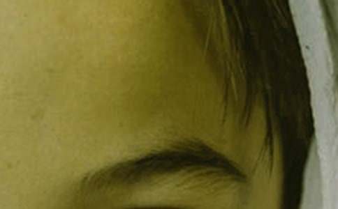 描寫同學(xué)的作文:我的同學(xué)沒(méi)眉毛