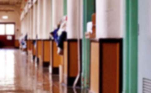 �WУ������ȫ����Ŀ��؟�Ε�ͨ��